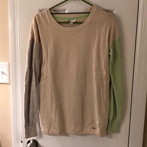 Different colored sleeves